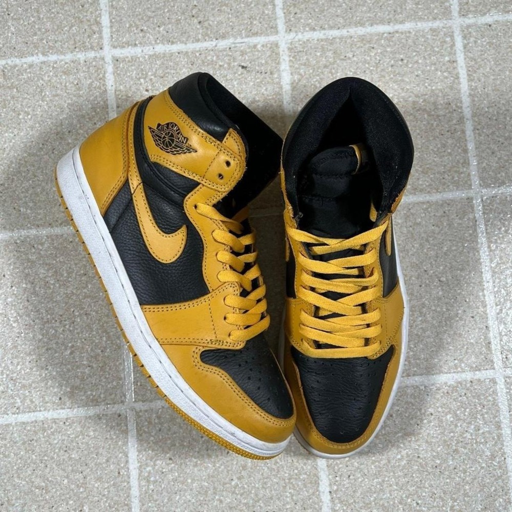 Nike Air Jordan 1 Sneaker Men's Size 8.5 Yellow Retro High OG Pollen 555088-701